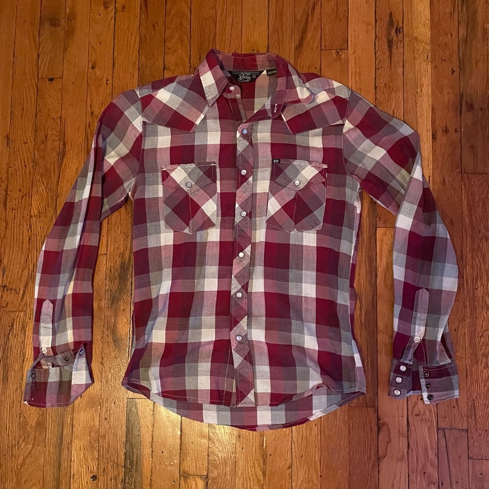 Salt Valley lightweight red, white and gray Western style shirt